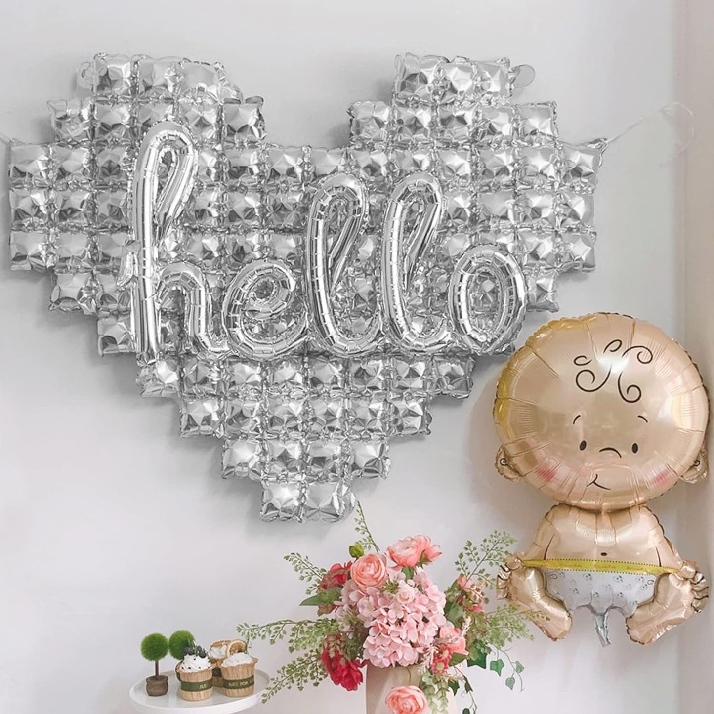 1 Pc Silver Heart Shape Foil Balloon Cube – Love Theme Party Decoration for Valentine’s Day, Anniversary, Engagement, Photo Backdrops & Displays